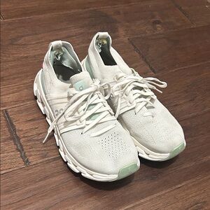 On Running Women's Cream and Mint Sneakers